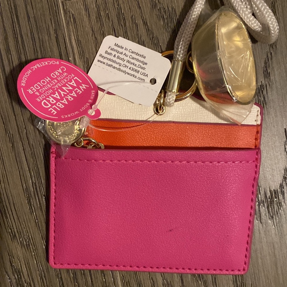Wearable Lanyard Pocketbac Holder
Bath and Body Works